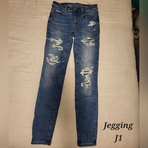 American Eagle Outfitters Women's Ripped Blue Jeggings 00 Short